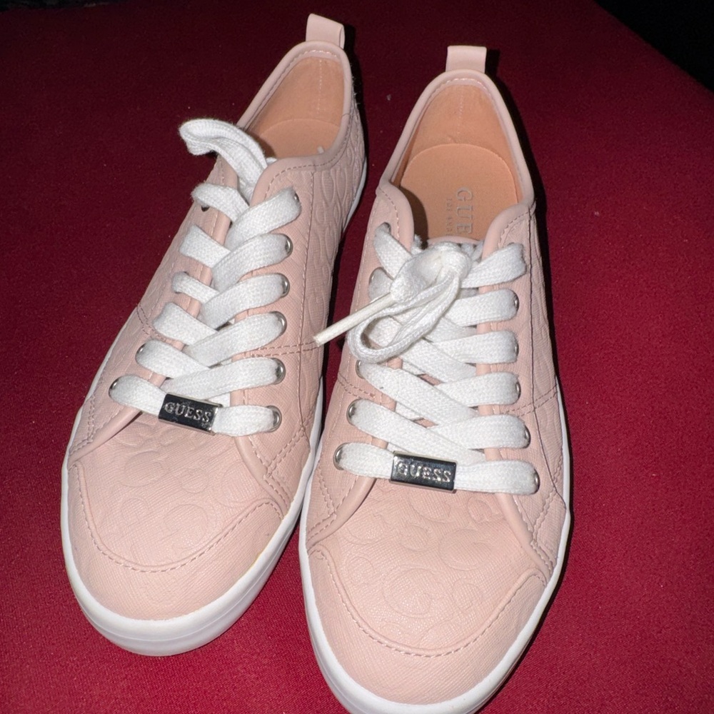 GUESS Vintage Women's Blush Pink Lace-Up Sneakers